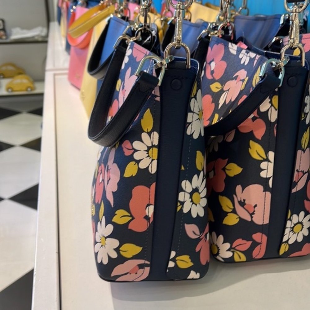Kate Spade Darcy Small Bucket Bag Road Trip Floral Blue Multi - Picture 4 of 16